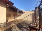 Casa / Sobrado Comercial para Locação em Uberlândia/MG...