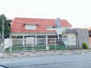 Casa / Sobrado Comercial para Locação em Valinhos/SP...