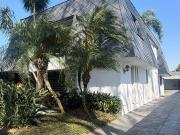 Casa / Sobrado Comercial para Venda em Curitiba/PR Hugo...