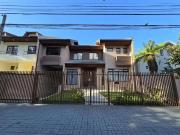 Casa / Sobrado Comercial para Venda em Curitiba/PR São...