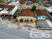 Casa / Sobrado Comercial para Venda em Joinville/SC...