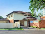 Casa / Sobrado Comercial para Venda em Londrina/PR Vila...