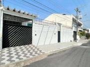 Casa / Sobrado Comercial para Venda em Manaus/AM...