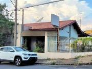 Casa / Sobrado Comercial para Venda em Valinhos/SP Vila...