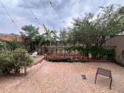 Casa sobrado de 195m² com 04 quartos à venda Vila do Golf