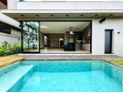 Casa sobrado de 261m² com 04 suítes à venda em...