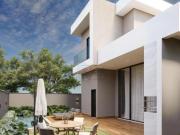 Casa sobrado de 262m² com 04 suítes e escritório à venda...