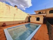 Casa sobrado de 300m² com 09 quartos e piscina para...