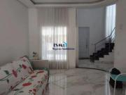 Casa sobrado de 3 suítes a venda no Condomínio Green...