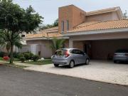 Casa sobrado de condomínio com 4 quartos, sendo 2 suítes...
