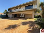 Casa sobrado em condominio 4 dormitórios/suite, cozinha...