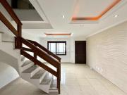 Casa sobrado em Condomínio à venda com 3 dormitórios,...