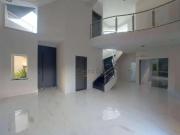 Casa / Sobrado em Condomínio para Locação em... Casa / Sobrado em Condomínio para Locação em...