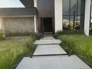 Casa / Sobrado em Condomínio para Locação em...
