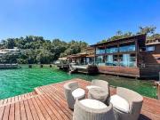 Casa / Sobrado em Condomínio para Locação em Angra dos...