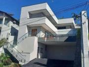 Casa / Sobrado em Condomínio para Locação em Arujá/SP...