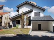 Casa / Sobrado em Condomínio para Locação em Arujá/SP...