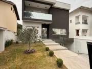 Casa / Sobrado em Condomínio para Locação em Arujá/SP...