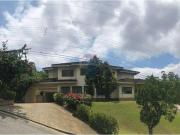 Casa / Sobrado em Condomínio para Locação em Arujá/SP...