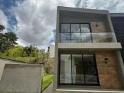 Casa / Sobrado em Condomínio para Locação em Atibaia/SP...