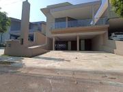 Casa / Sobrado em Condomínio para Locação em Atibaia/SP...