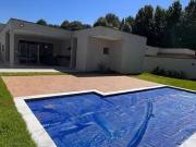 Casa / Sobrado em Condomínio para Locação em Atibaia/SP...