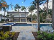 Casa / Sobrado em Condomínio para Locação em Atibaia/SP...