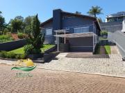 Casa / Sobrado em Condomínio para Locação em Atibaia/SP...