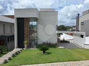 Casa / Sobrado em Condomínio para Locação em Atibaia/SP...