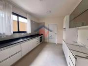 Casa / Sobrado em Condomínio para Locação em Atibaia/SP...