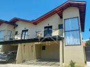 Casa / Sobrado em Condomínio para Locação em Atibaia/SP...