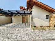 Casa / Sobrado em Condomínio para Locação em Atibaia/SP...