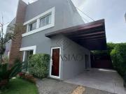 Casa / Sobrado em Condomínio para Locação em Balneário...