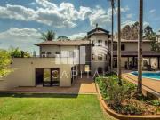 Casa / Sobrado em Condomínio para Locação em Barueri/SP...