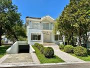 Casa / Sobrado em Condomínio para Locação em Barueri/SP...