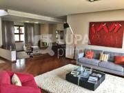 Casa / Sobrado em Condomínio para Locação em Barueri/SP...