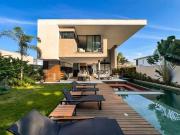 Casa / Sobrado em Condomínio para Locação em Bertioga/SP...