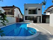 Casa / Sobrado em Condomínio para Locação em Bertioga/SP...