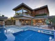 Casa / Sobrado em Condomínio para Locação em Bertioga/SP...