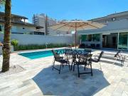 Casa / Sobrado em Condomínio para Locação em Bertioga/SP...