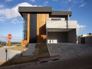 Casa / Sobrado em Condomínio para Locação em Bragança...