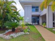 Casa / Sobrado em Condomínio para Locação em Camaçari/BA...