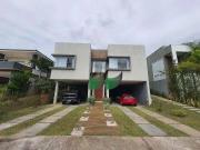 Casa / Sobrado em Condomínio para Locação em Camaçari/BA...