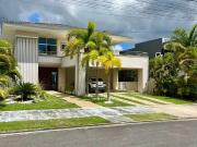 Casa / Sobrado em Condomínio para Locação em Camaçari/BA...