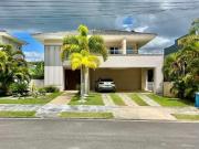 Casa / Sobrado em Condomínio para Locação em Camaçari/BA...