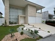 Casa / Sobrado em Condomínio para Locação em Camaçari/BA...