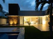 Casa / Sobrado em Condomínio para Locação em Camaçari/BA...