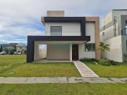 Casa / Sobrado em Condomínio para Locação em Camaçari/BA...