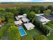 Casa / Sobrado em Condomínio para Locação em Camaçari/BA...