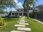 Casa / Sobrado em Condomínio para Locação em Camaçari/BA...